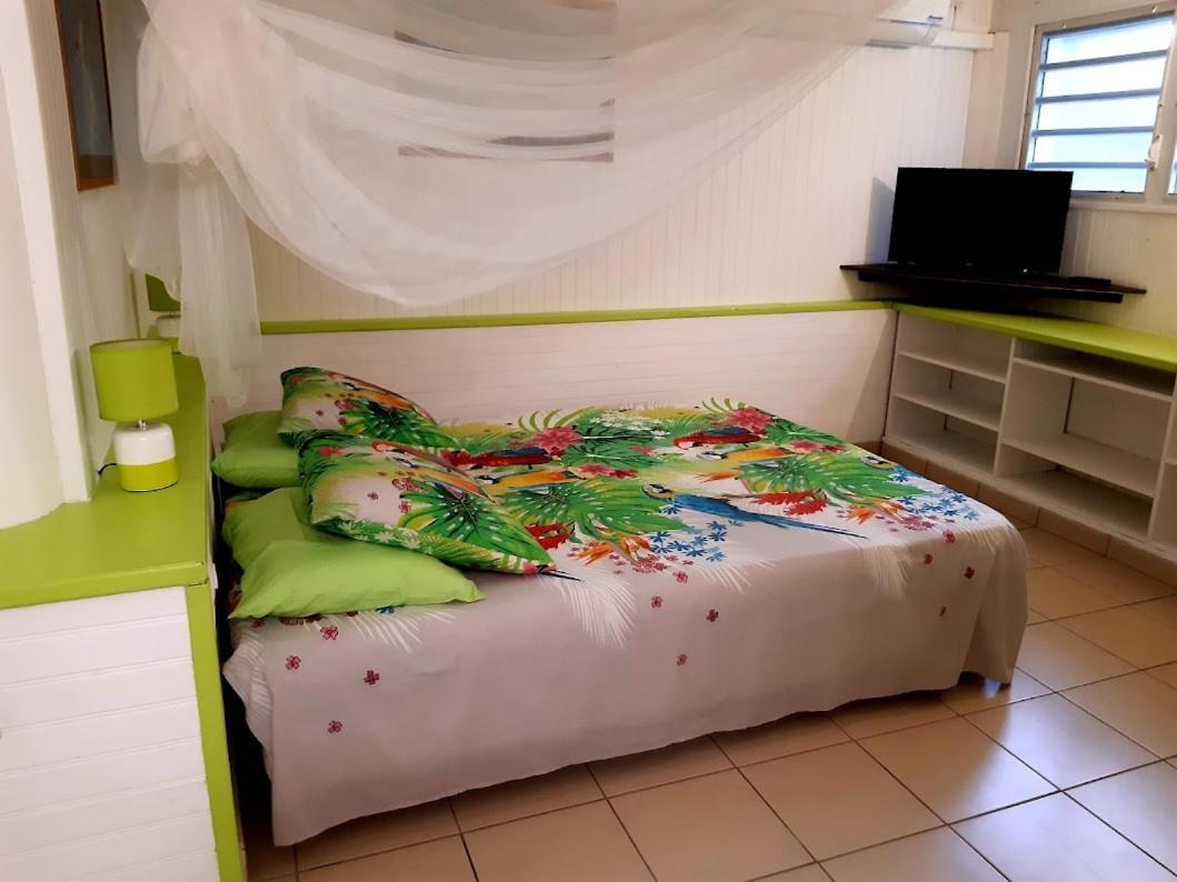 Sainte-Luce 2 T1 Hibiscus Et Colibris Apartment Exterior photo